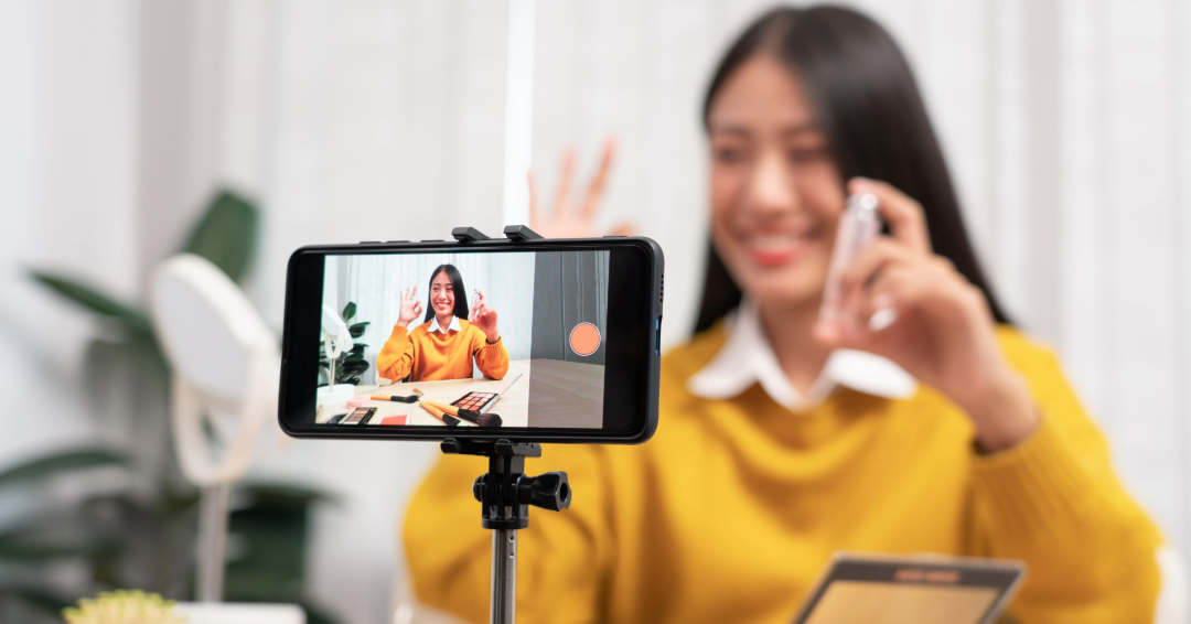 The Side Hustle Economy: Why Everyone’s Got a Second Skill