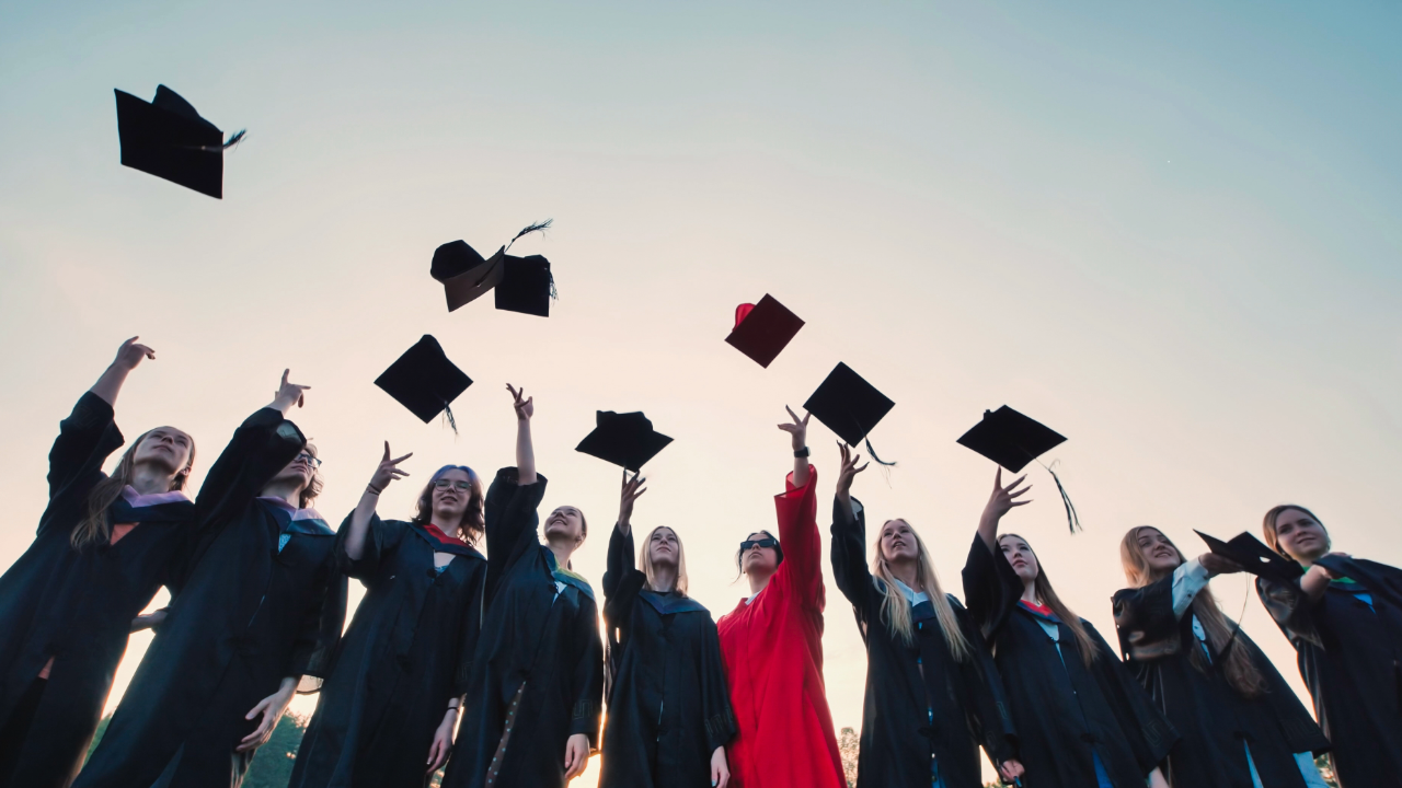 Why New Graduates and Career Switchers Are Turning to Platforms