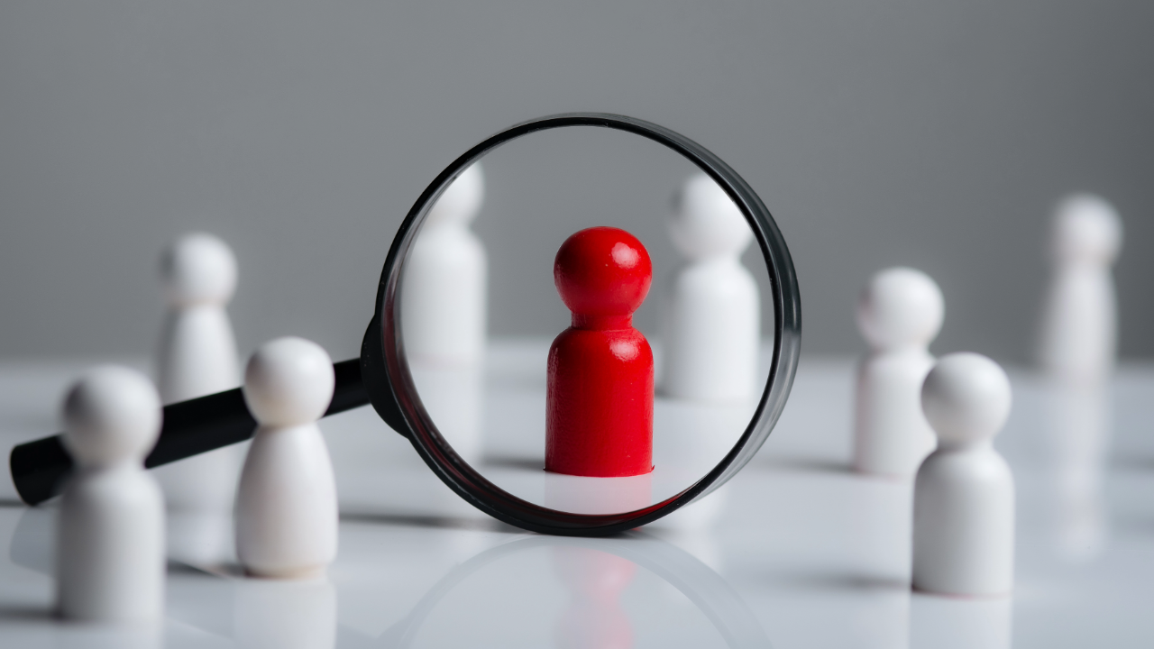 The Hidden Cost of Informal Hiring in the Service Industry